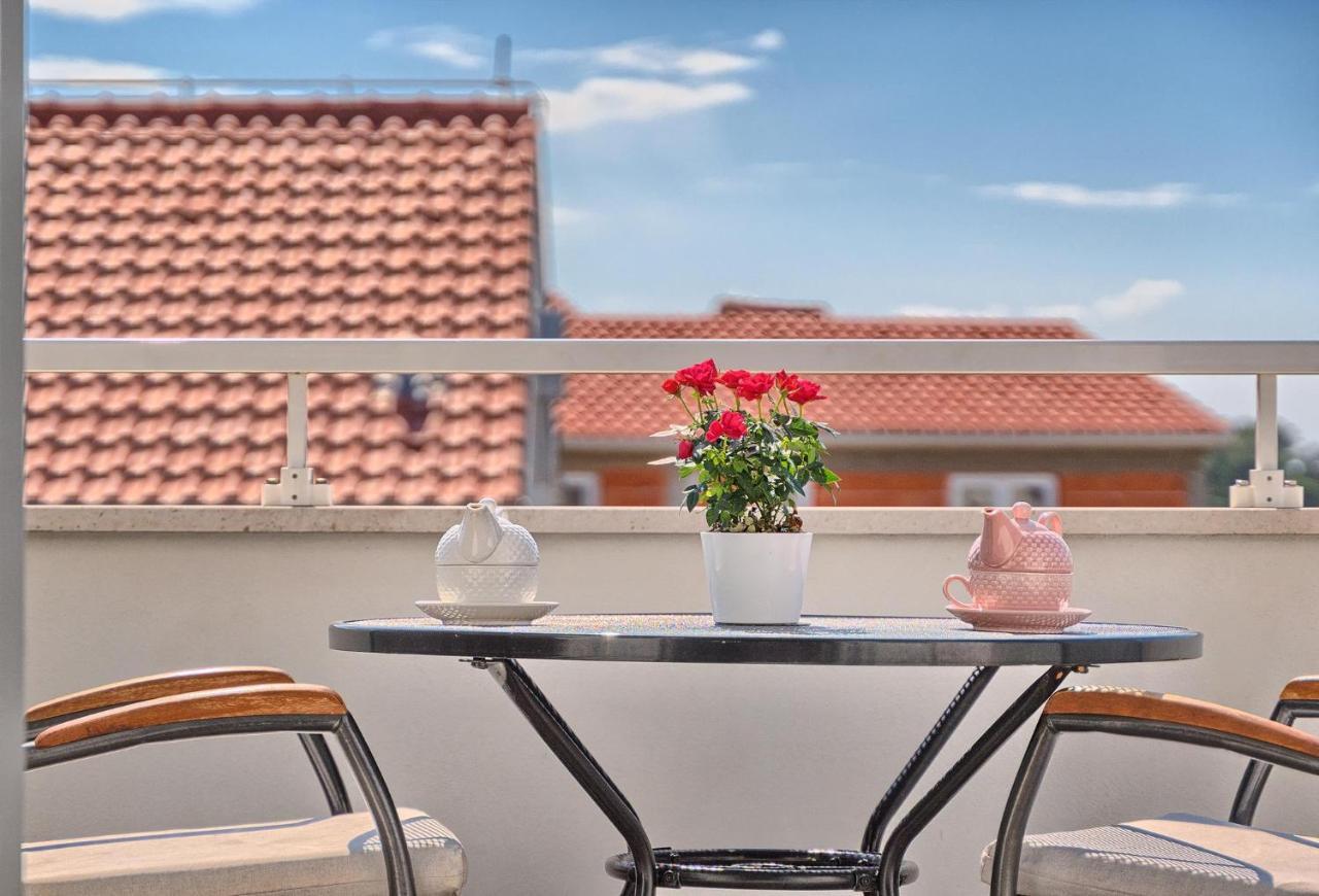 Apartments Irena هفار المظهر الخارجي الصورة