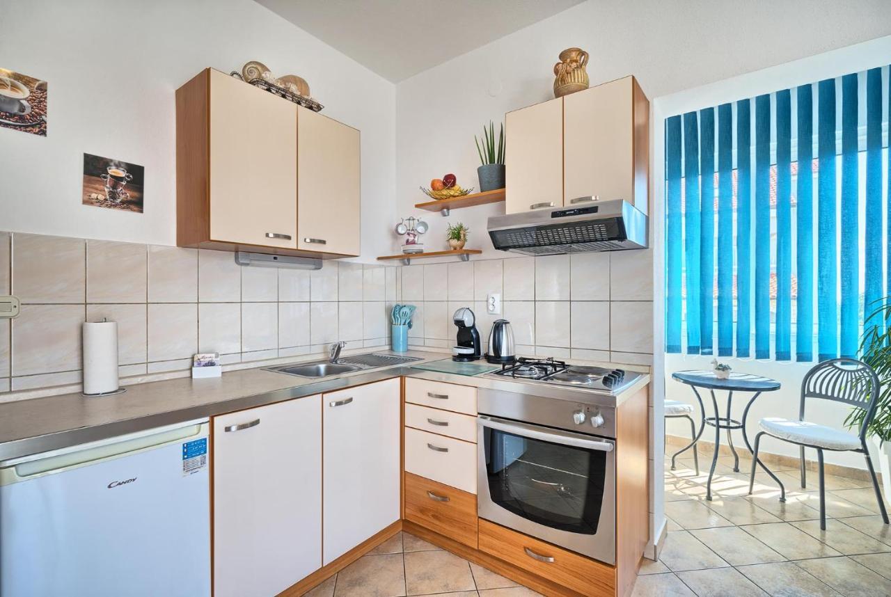 Apartments Irena هفار المظهر الخارجي الصورة